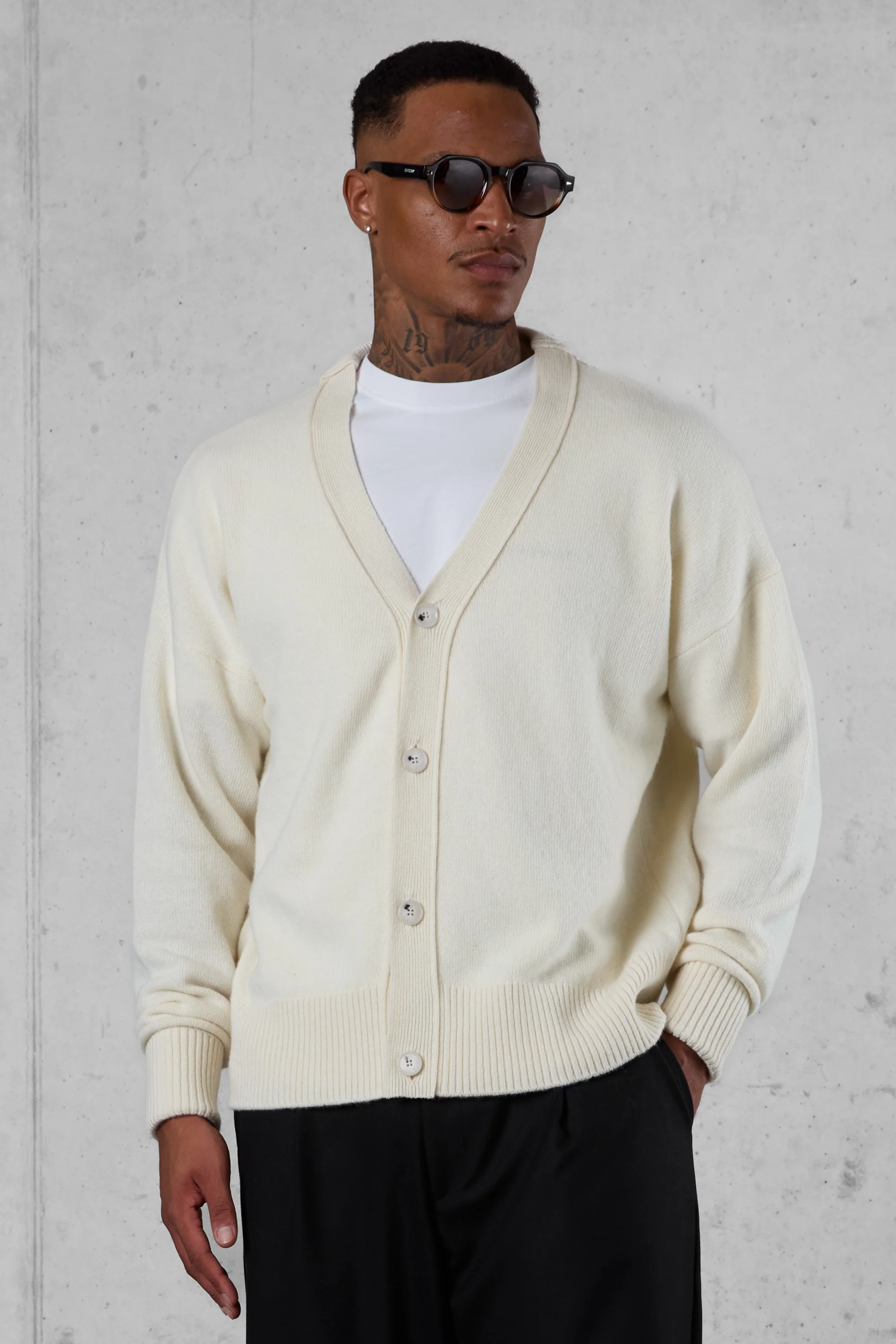OFFWHITE OVERSIZED KNIT CARDIGAN - Image 4