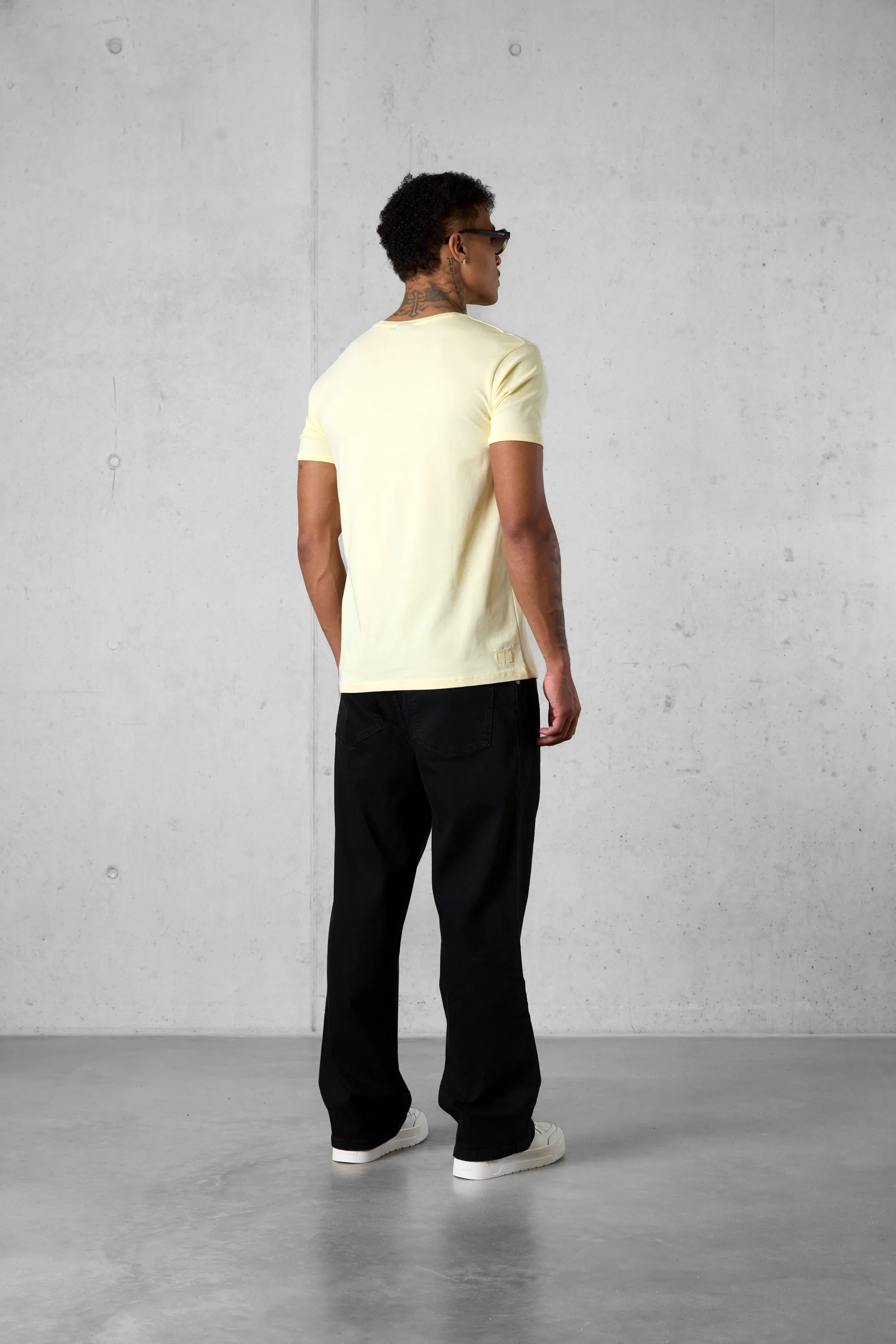 PASTELYELLOW ESSENTIAL TEE - Image 4