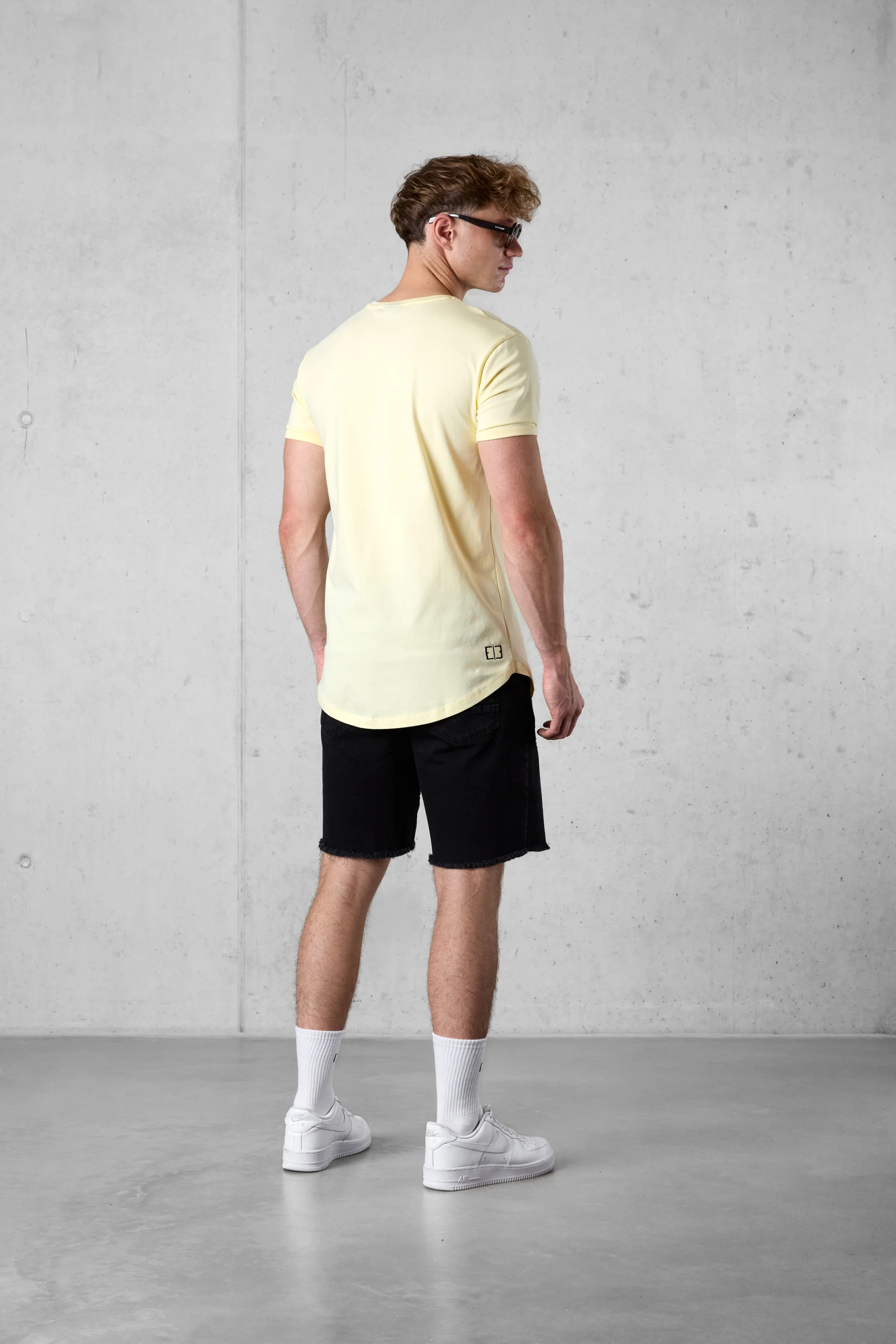 PASTELYELLOW SUMMER ROMANCE TEE - Image 4