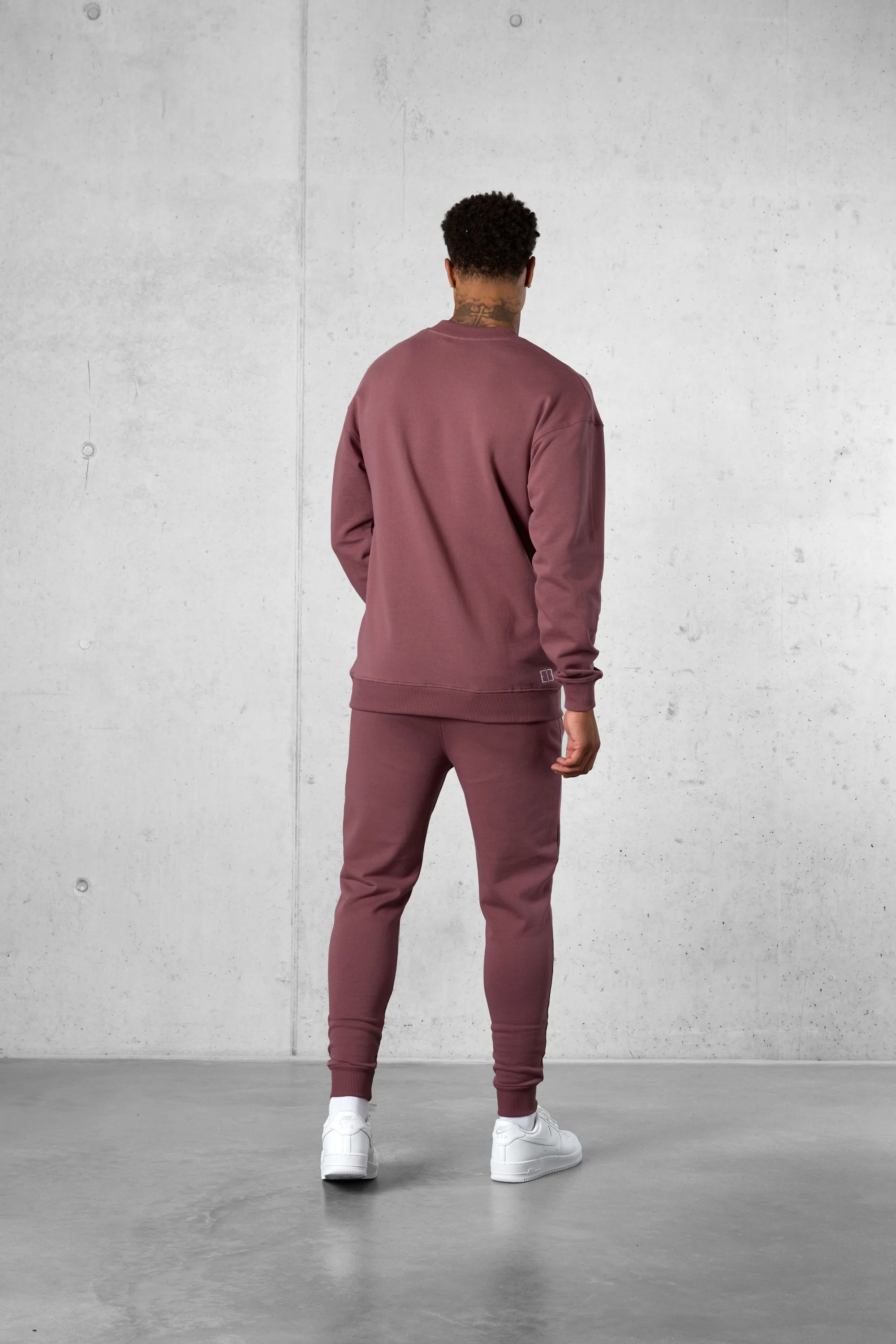 ROSEBROWN LETTERING SWEATER - Image 4