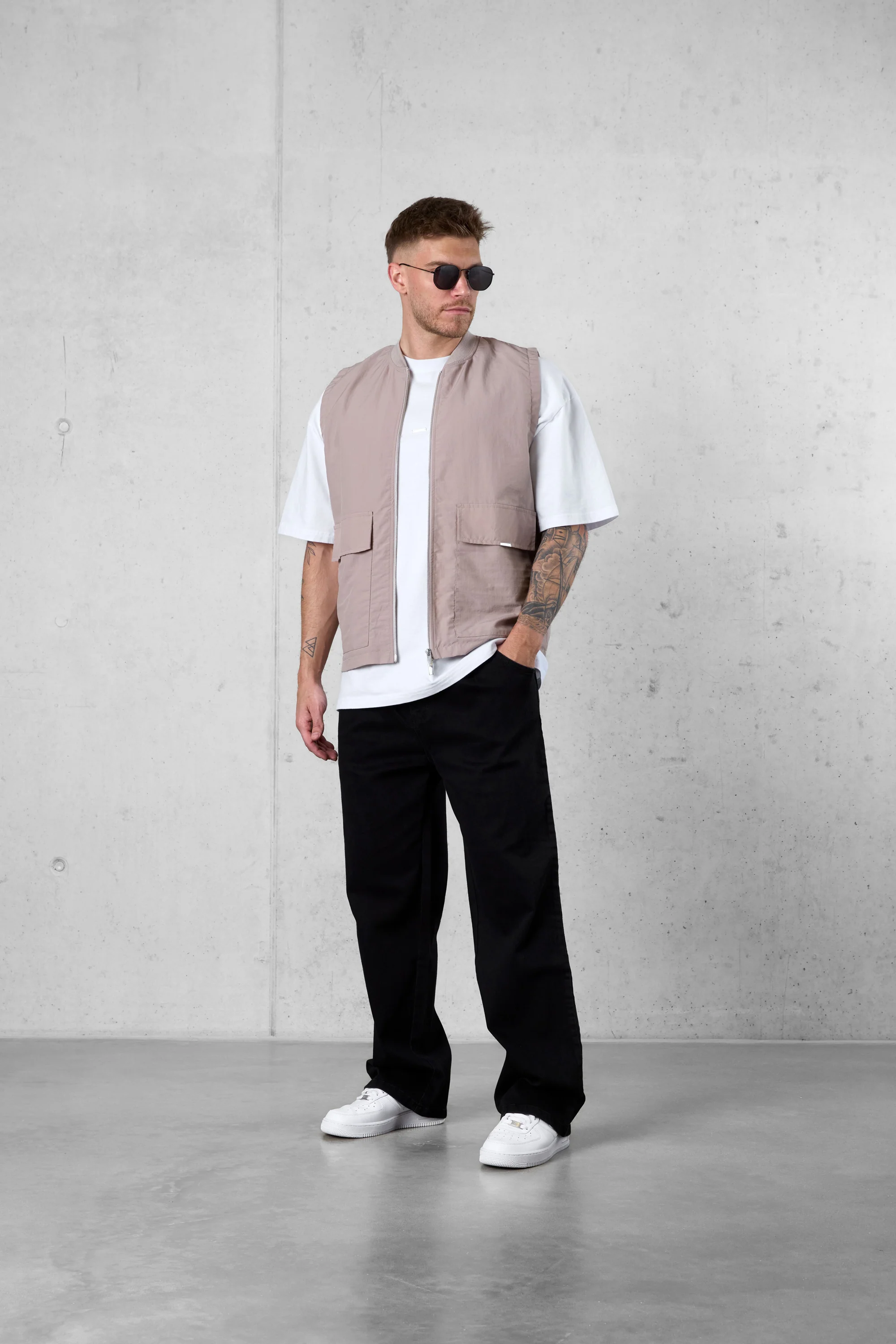 STONE NYLON VEST - Image 3