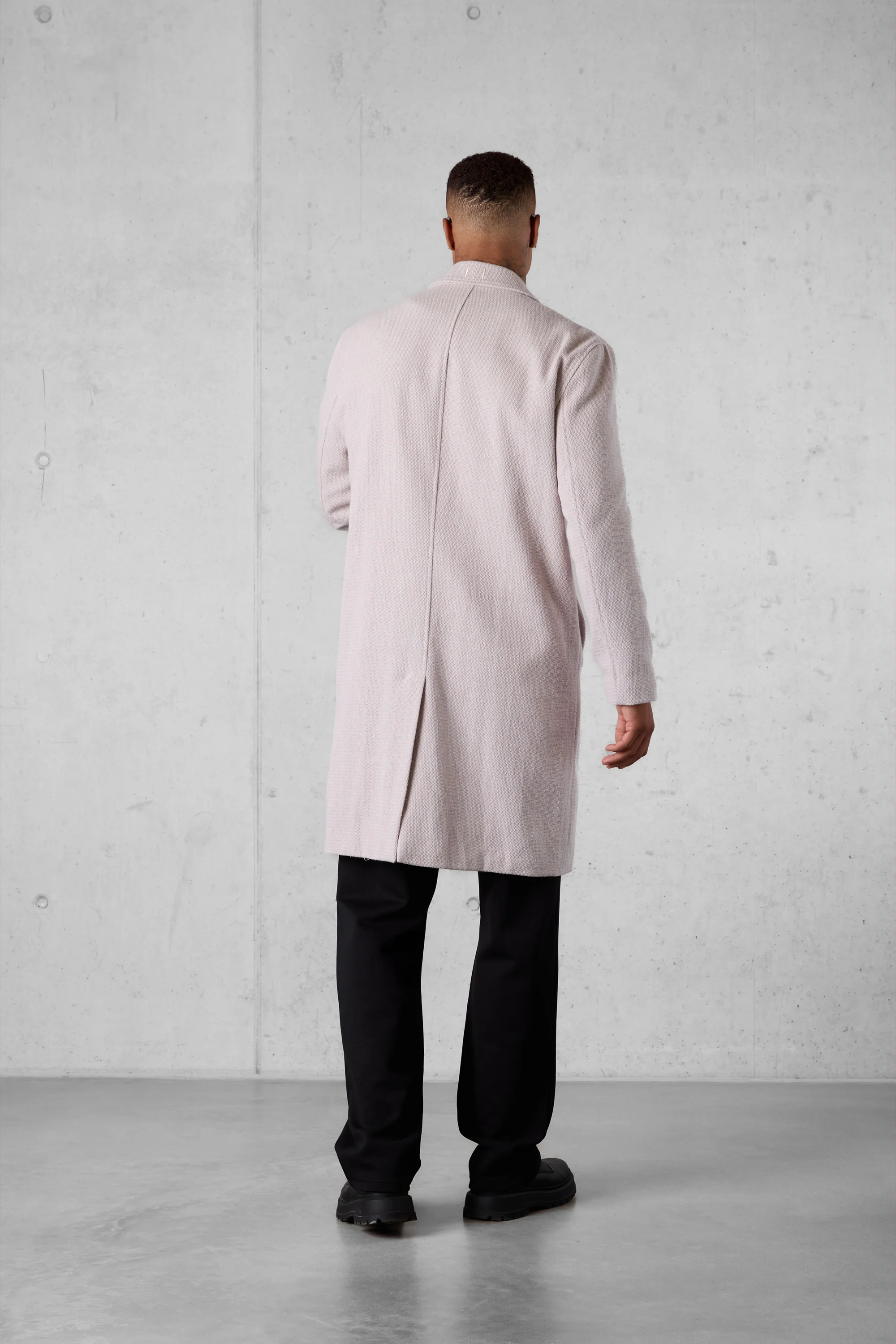 TAUPE HERRINGBONE OVERSIZED COAT - Image 4
