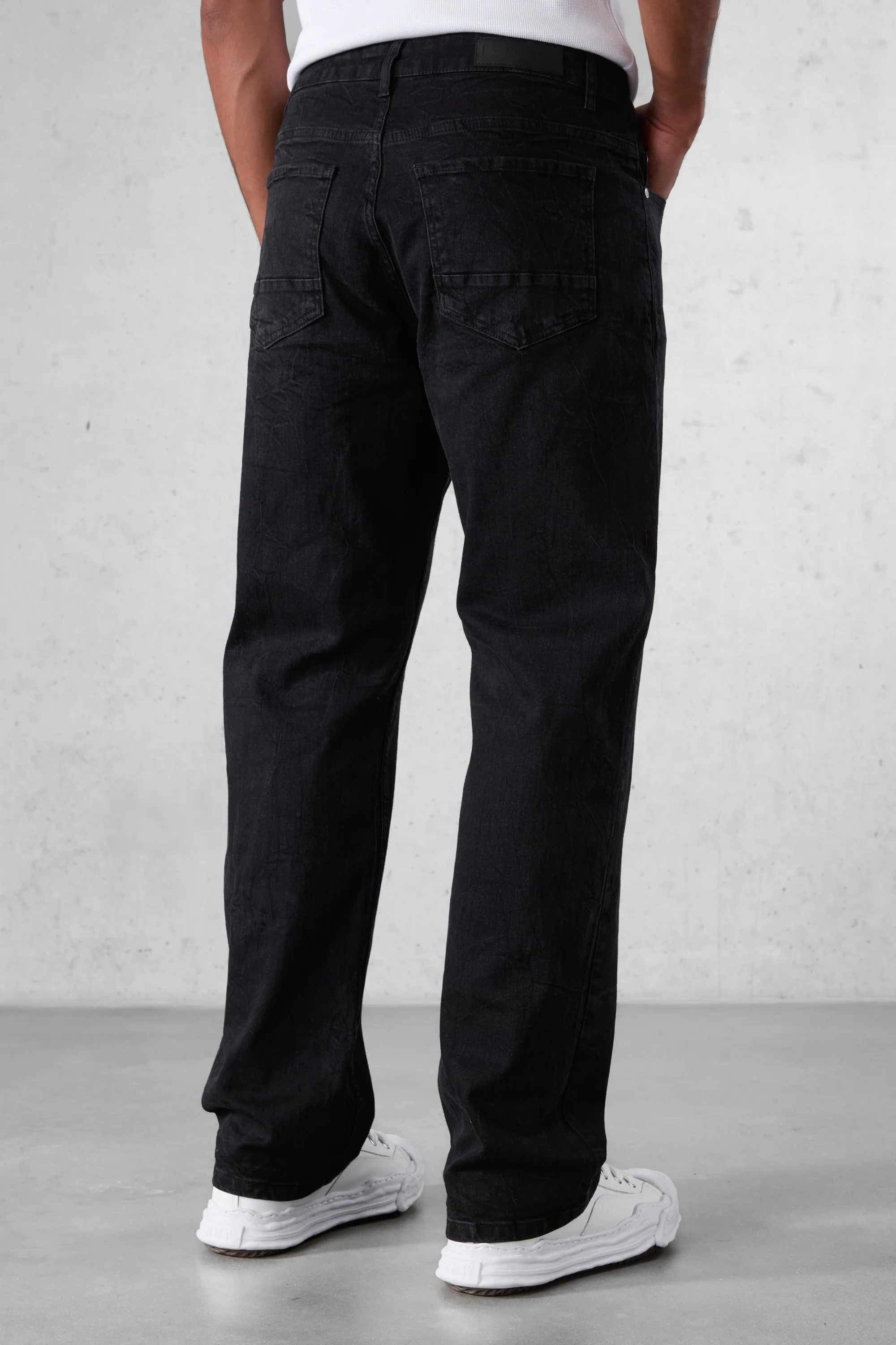 WASHED BLACK WRINKLED STRAIGHT JEANS - Image 5