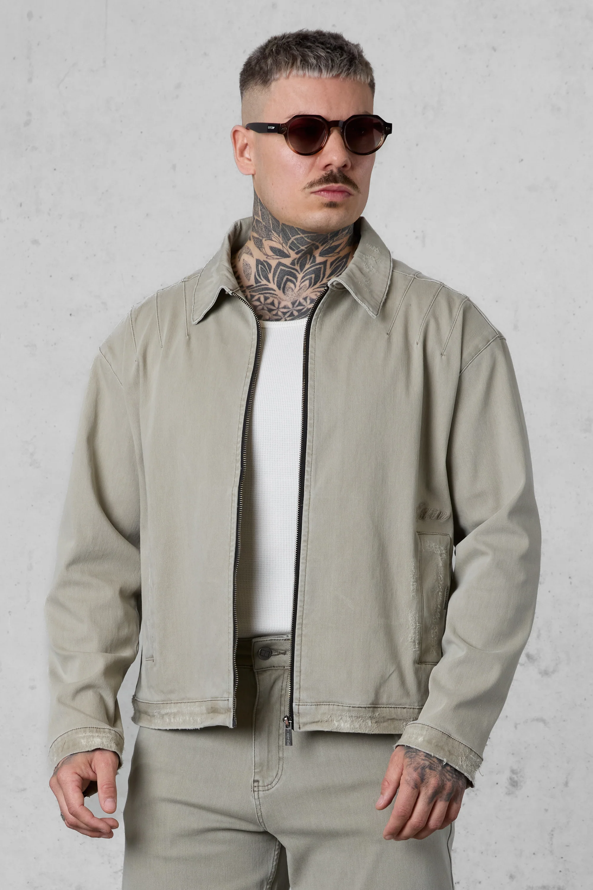 WASHED OLIVE DESTROYED JEANS JACKET - Image 6