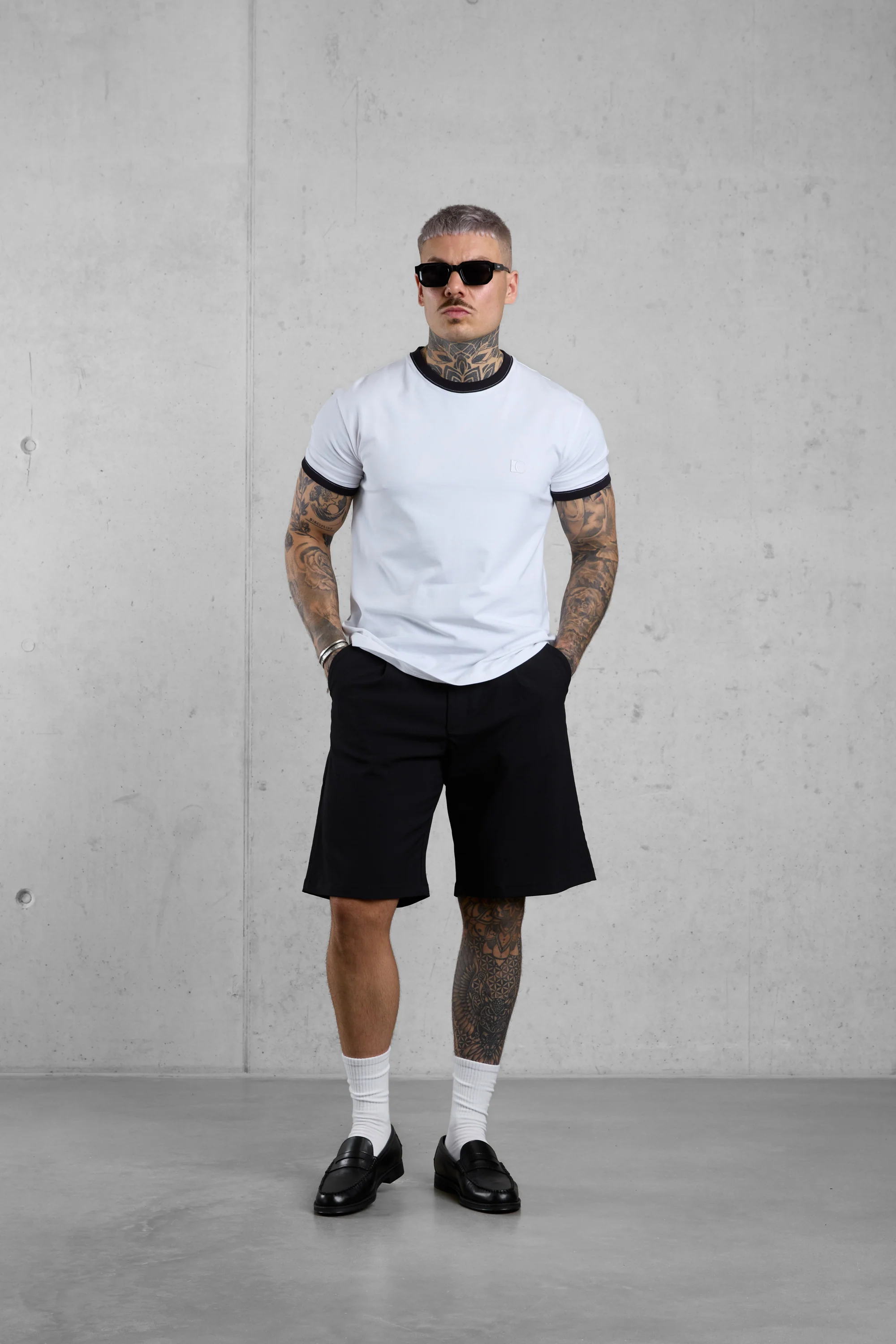 WHITE CONTRAST TEE - Image 3