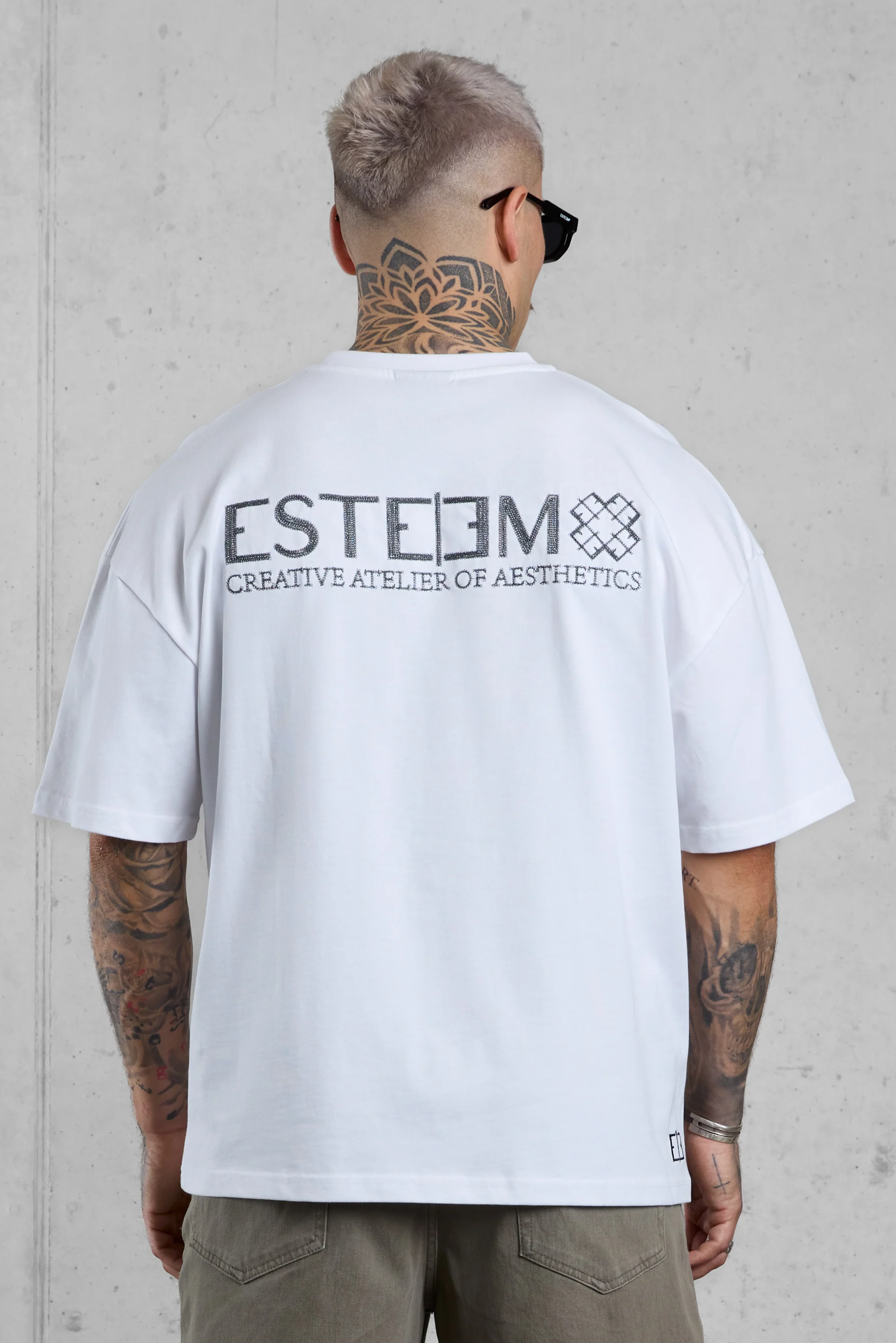 WHITE CREATIVE ATELIER OVERSIZED TEE