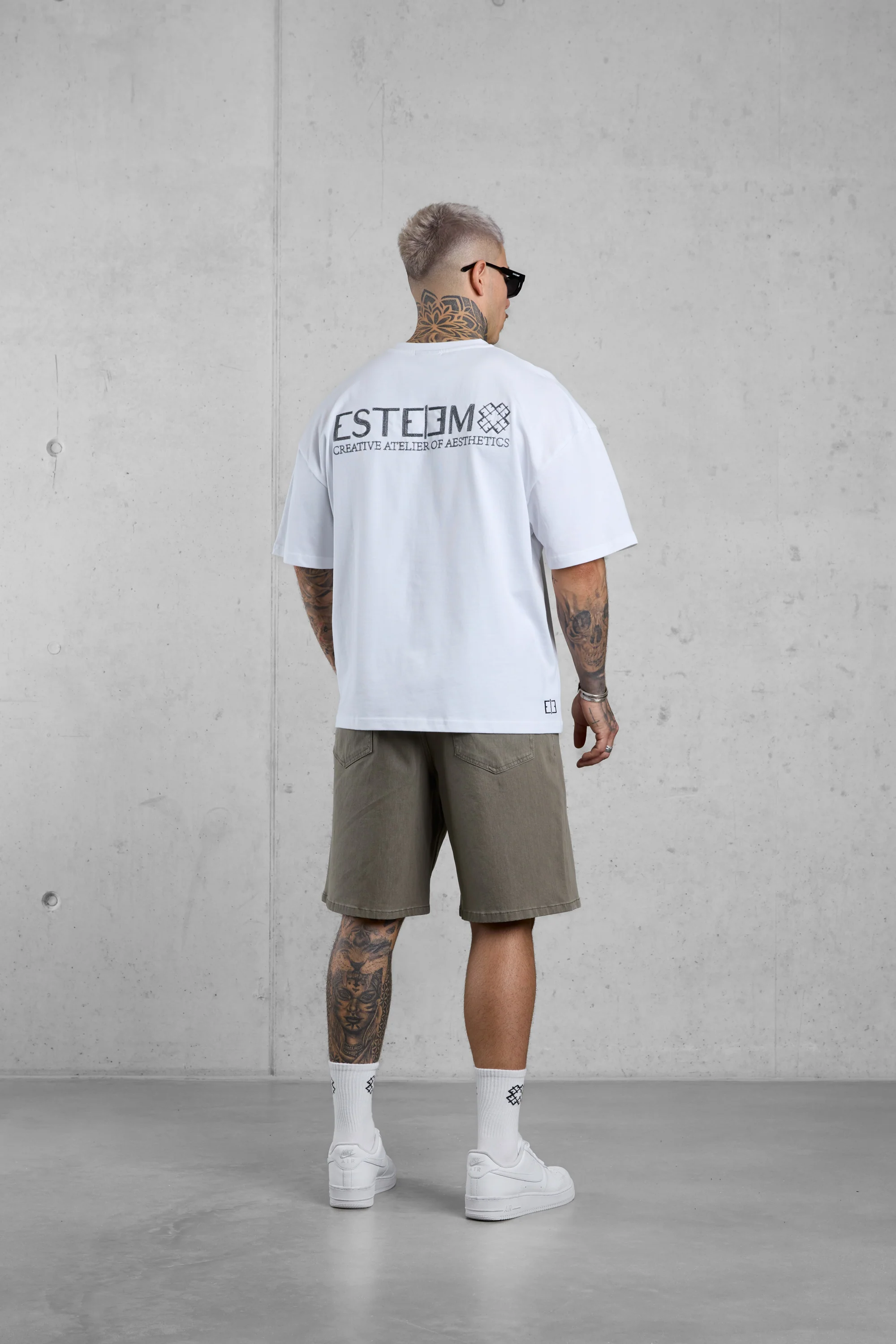 WHITE CREATIVE ATELIER OVERSIZED TEE - Image 5