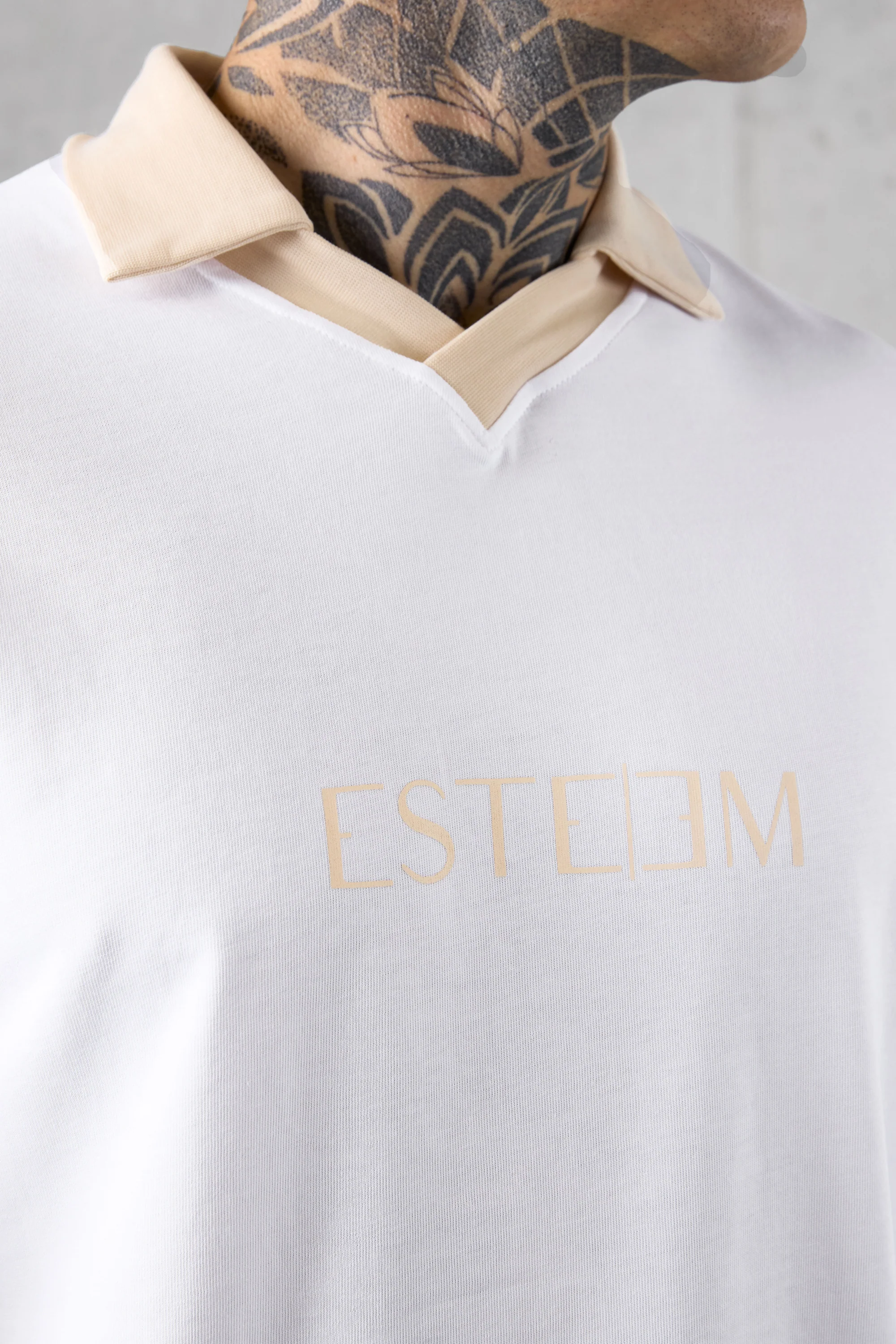 WHITE CREMEBRULEE V-NECK POLO LONGSLEEVE - Image 5