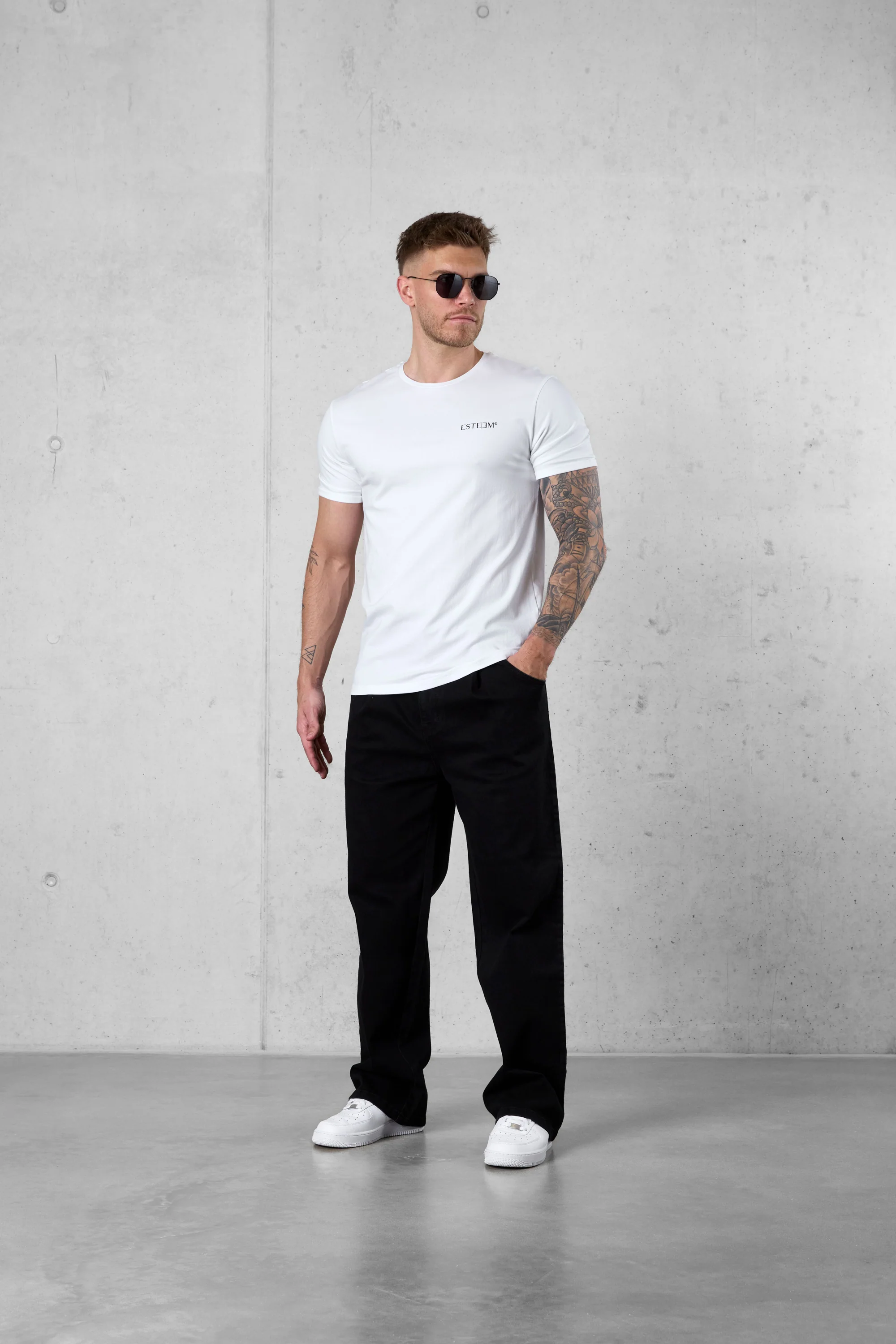 WHITE DISCREET TEE - Image 2