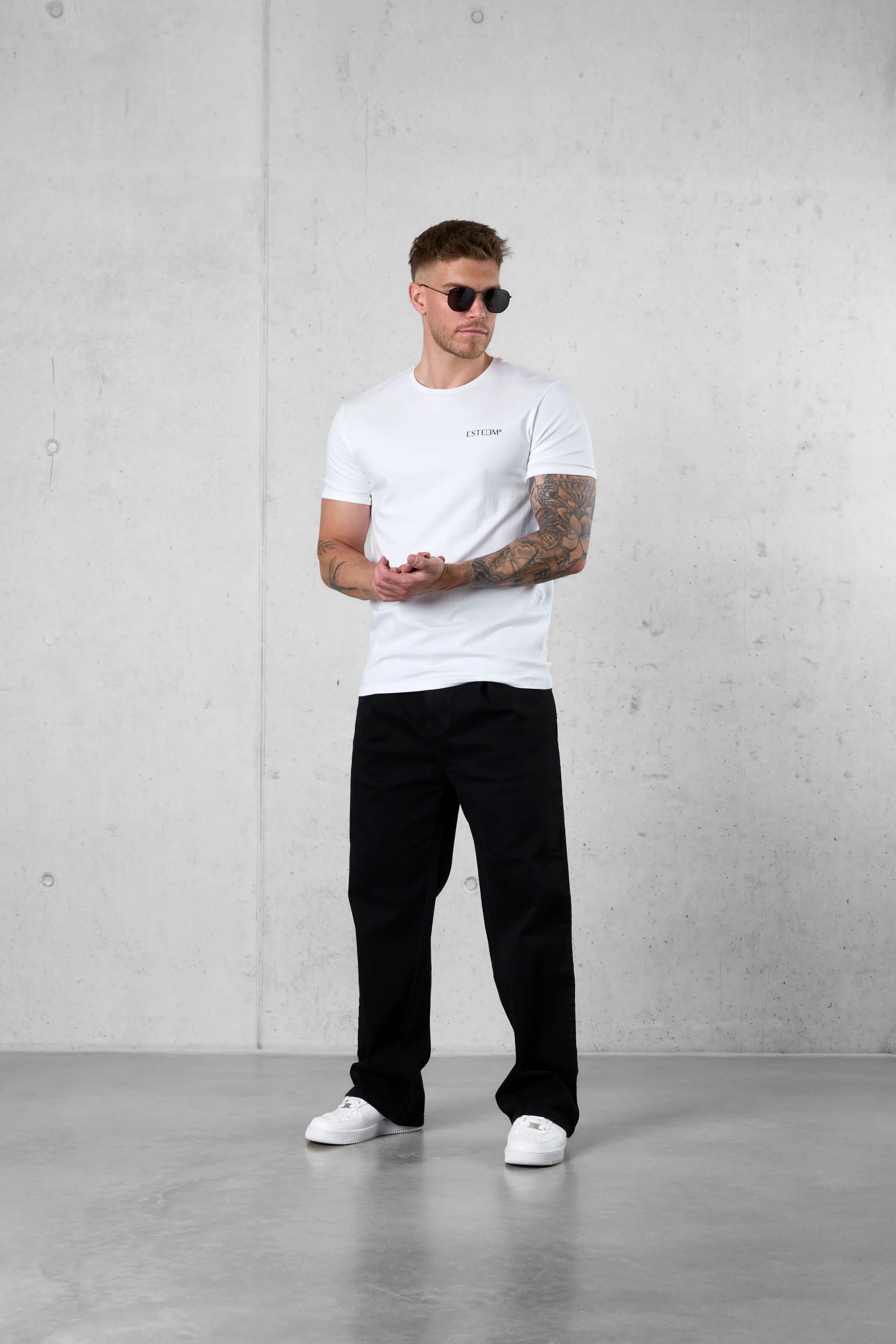 WHITE DISCREET TEE - Image 3