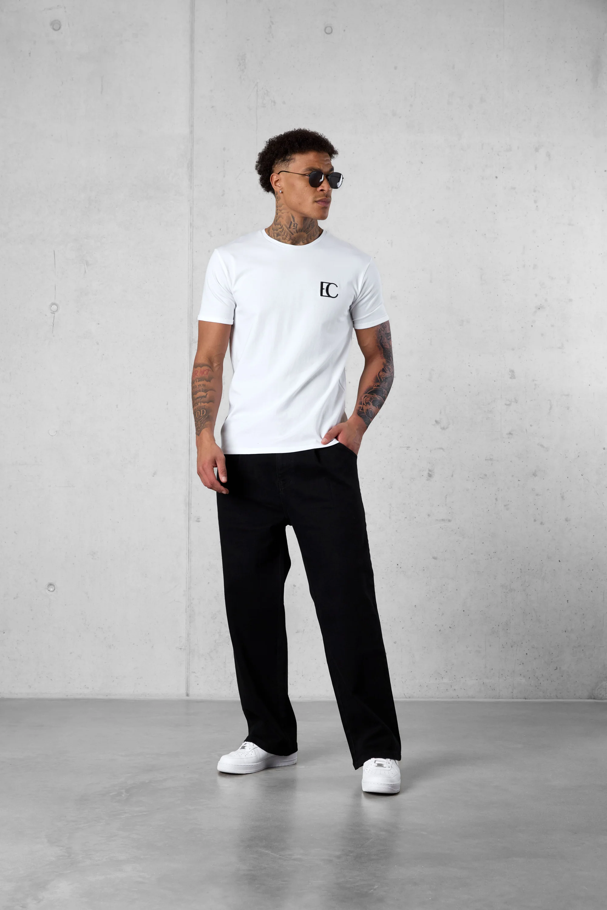 WHITE EC LOGO TEE - Image 2