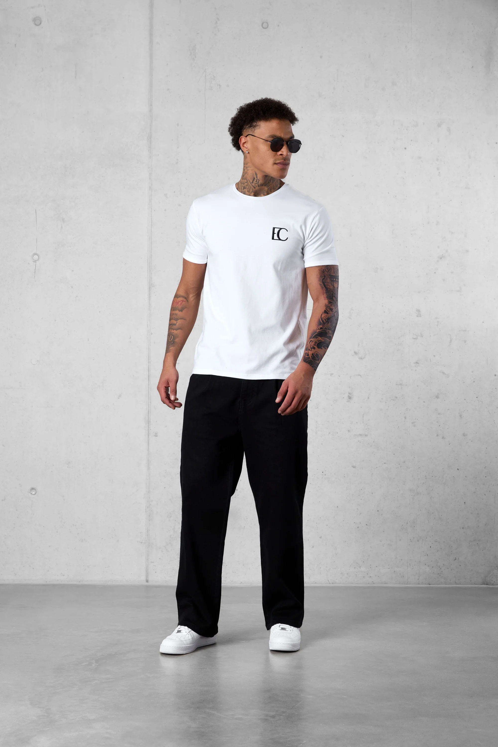 WHITE EC LOGO TEE - Image 3