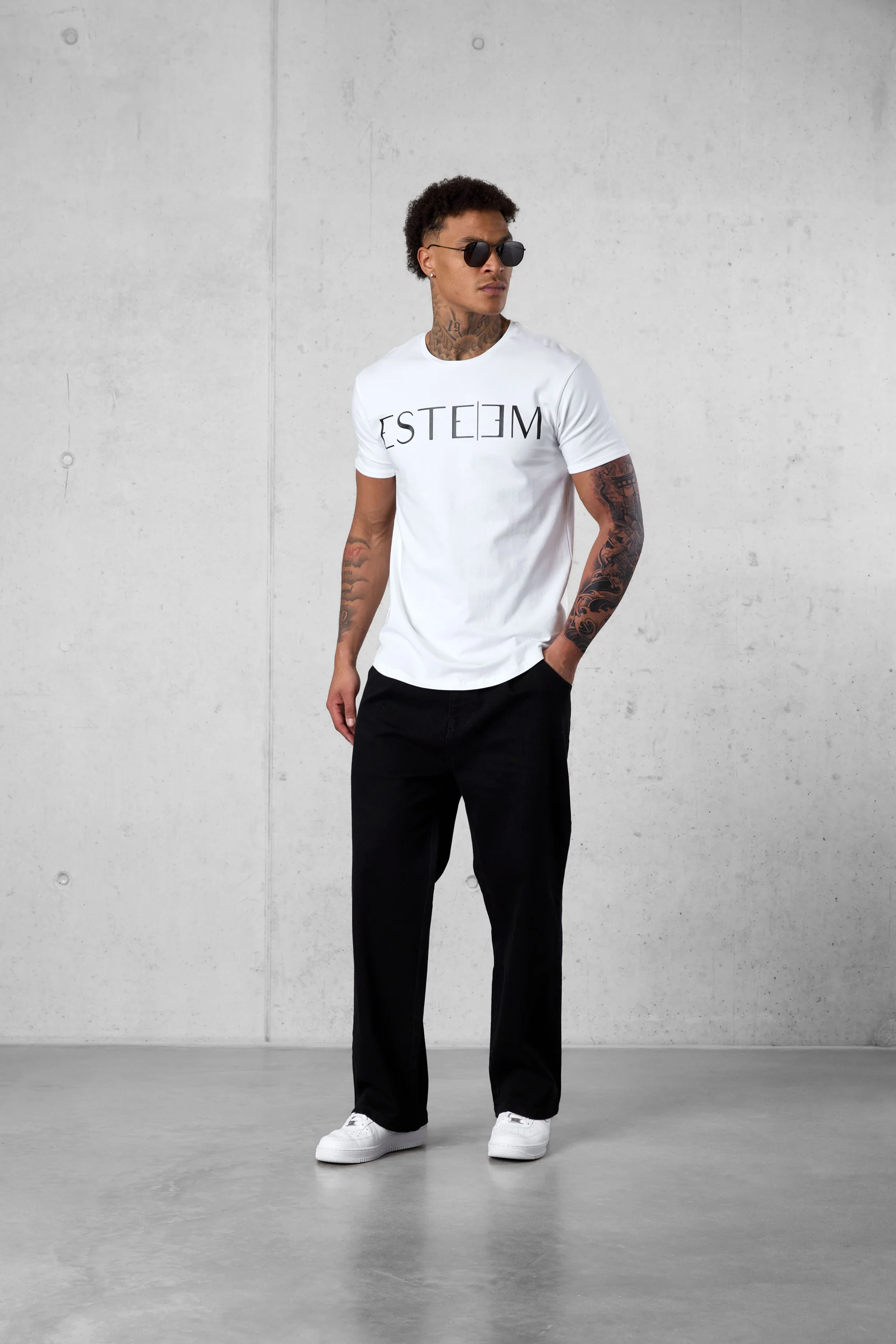 WHITE LETTERING TEE - Image 2