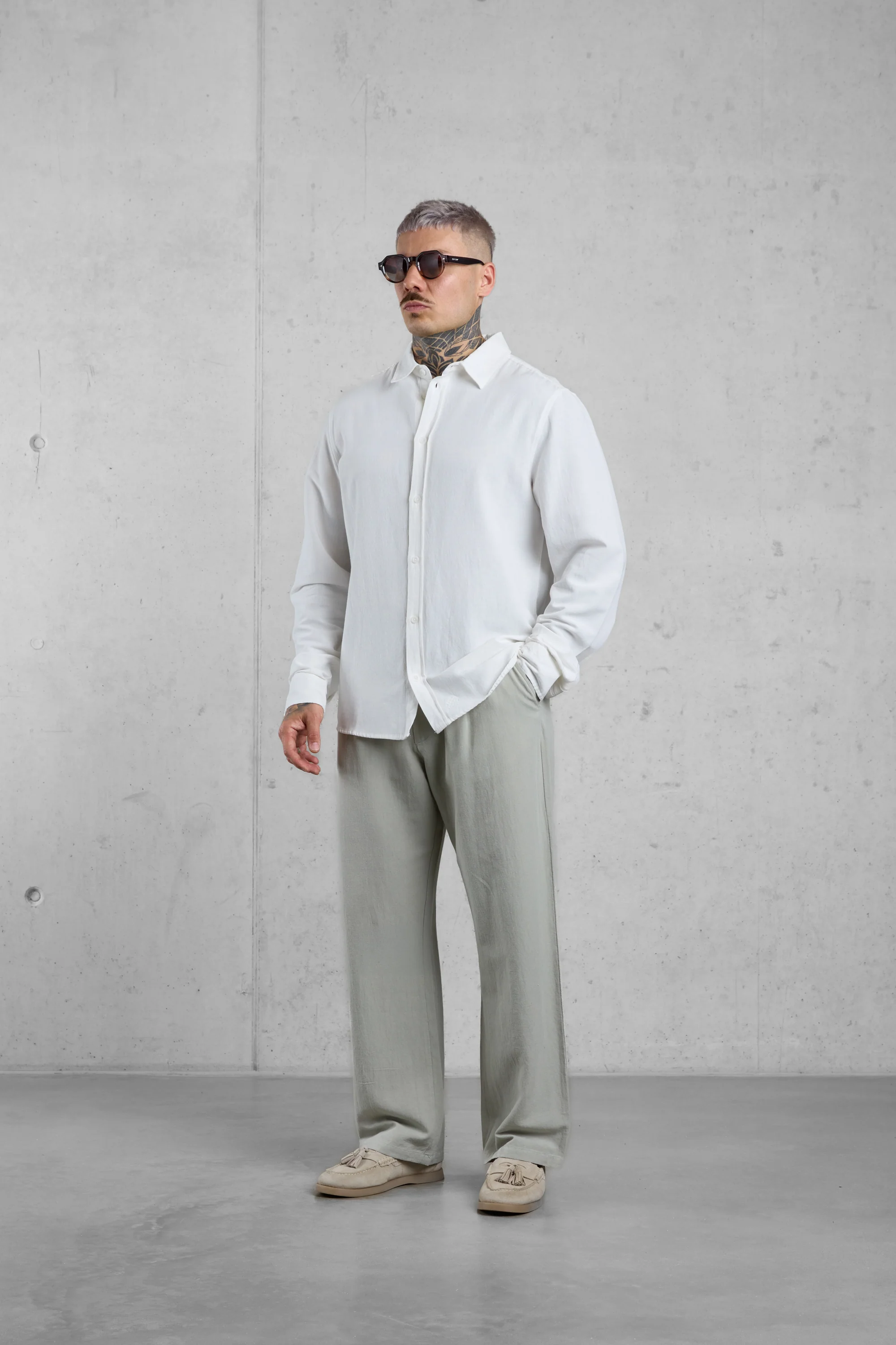 WHITE LINEN SHIRT - Image 4