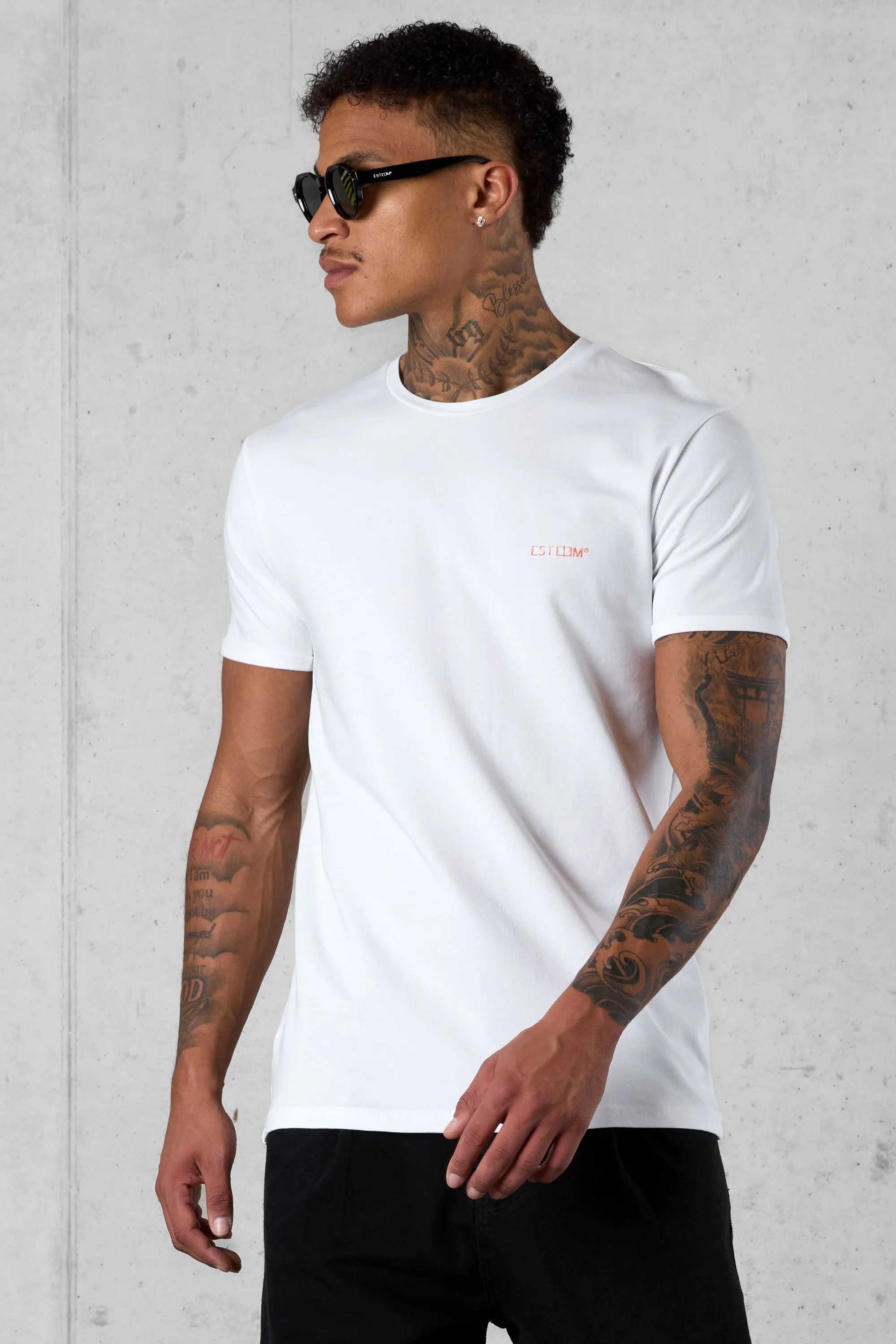 WHITE MIXED COLORS ESSENTIAL TEE - Image 4