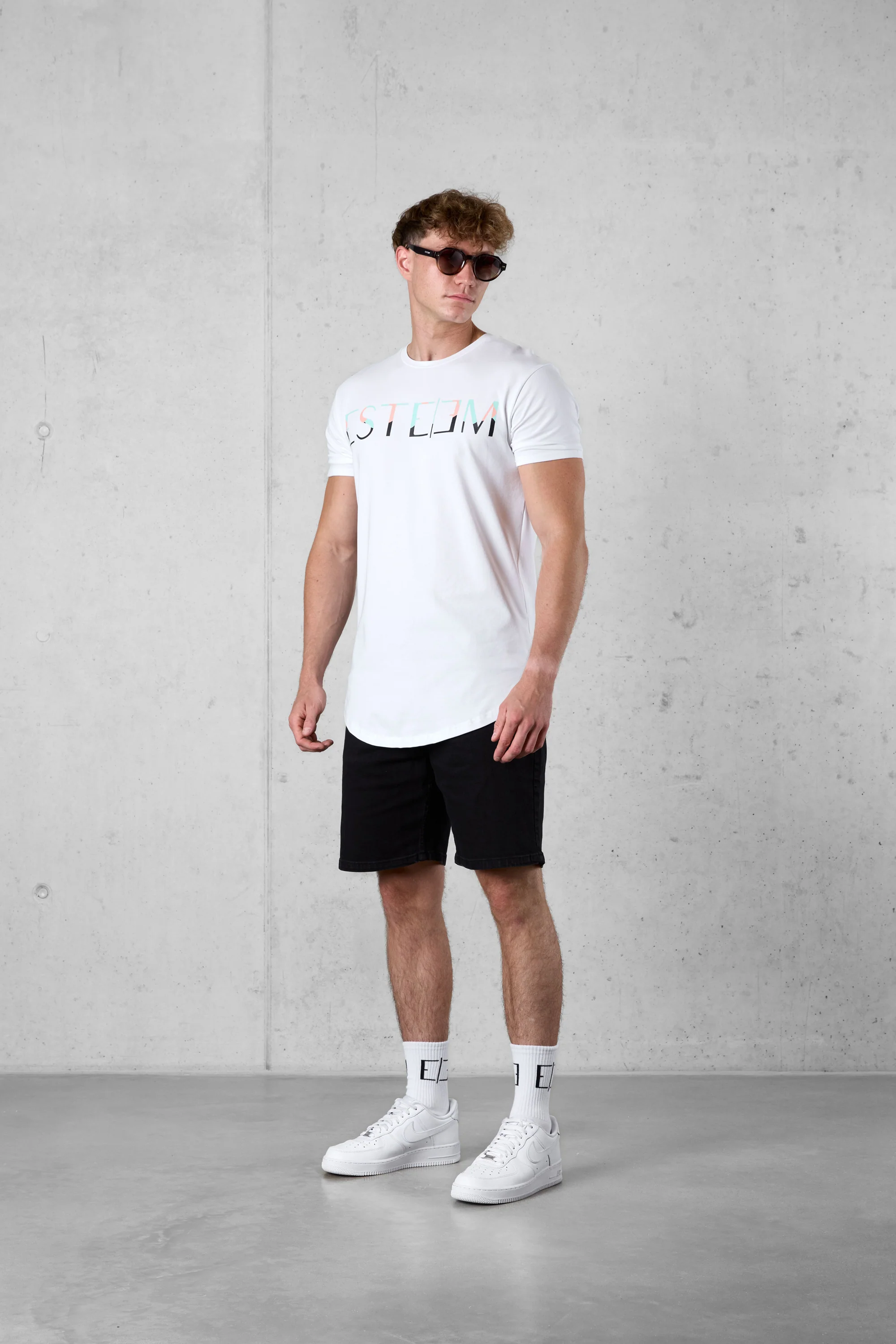 WHITE MIXED COLORS LETTERING TEE - Image 2
