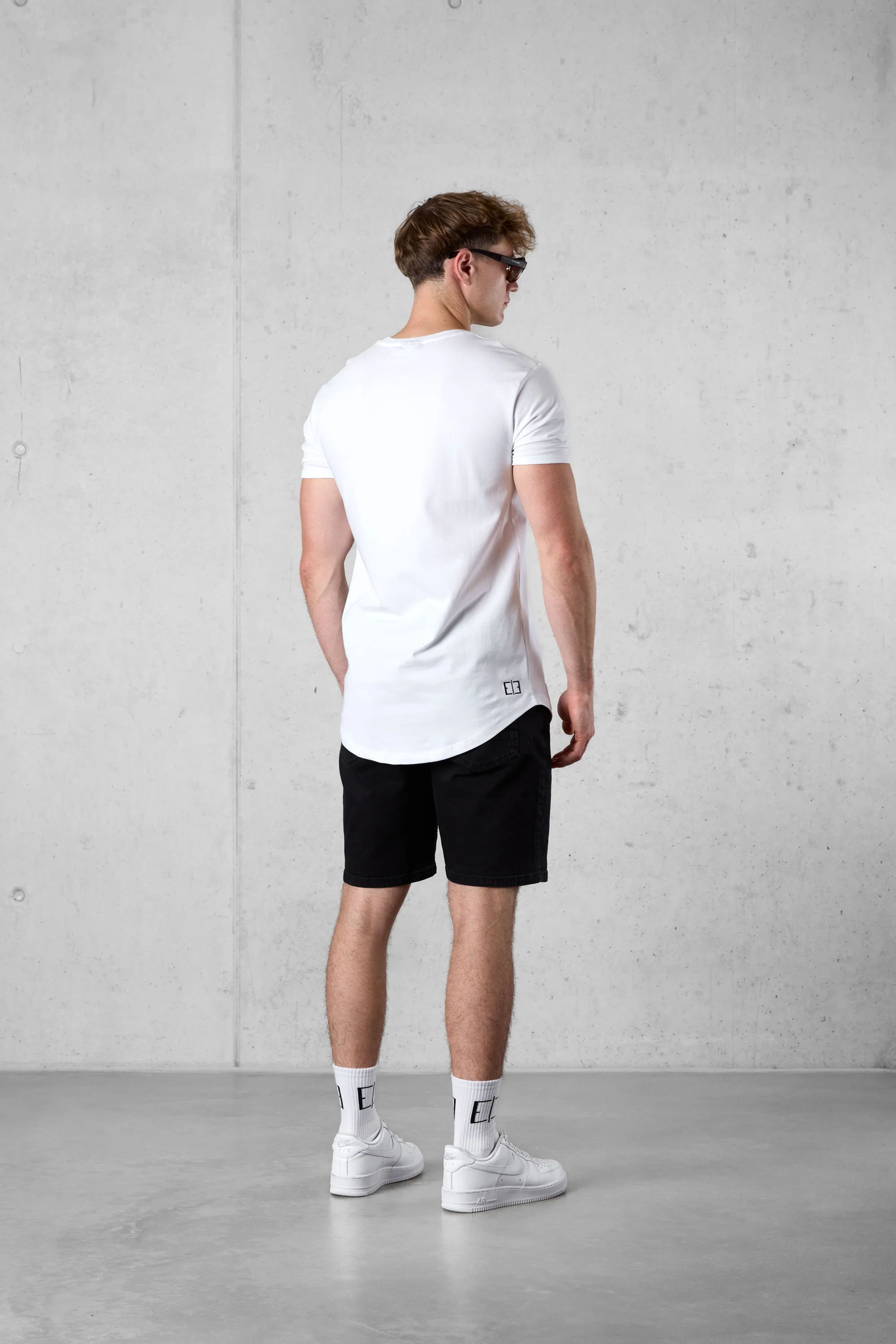 WHITE MIXED COLORS LETTERING TEE - Image 4