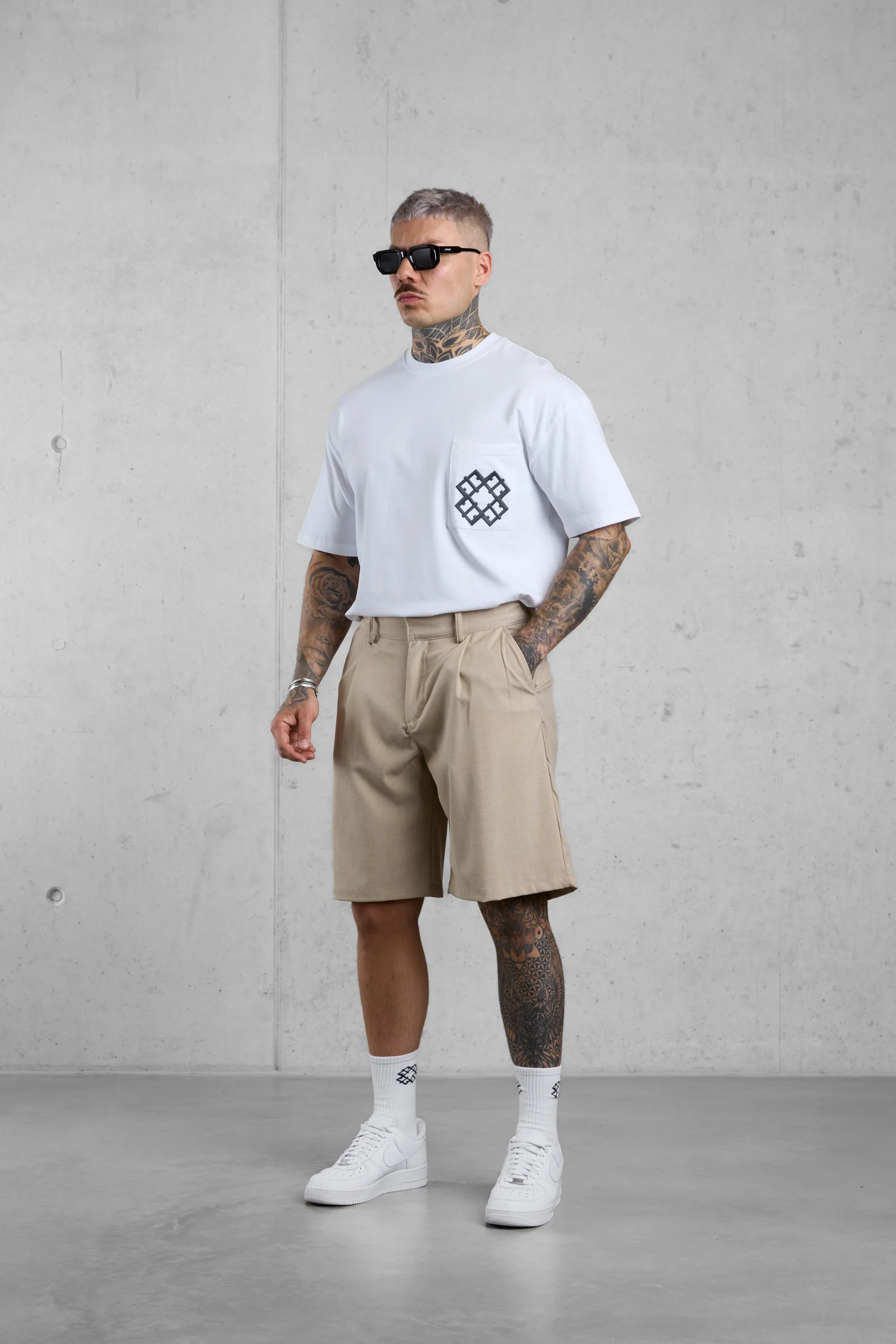WHITE MONOGRAM REGULAR TEE - Image 5