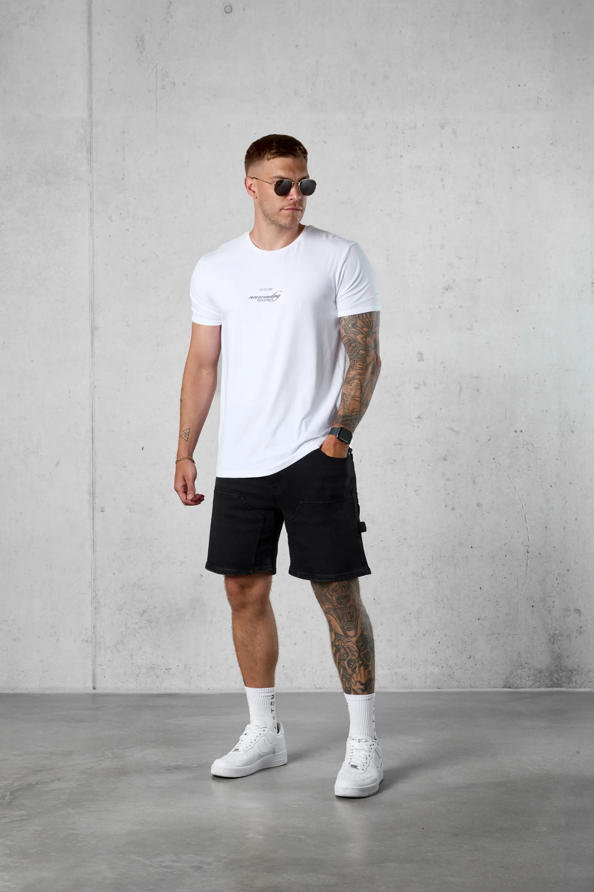 WHITE NEVERENDING MOVEMENT LOGO TEE - Image 2