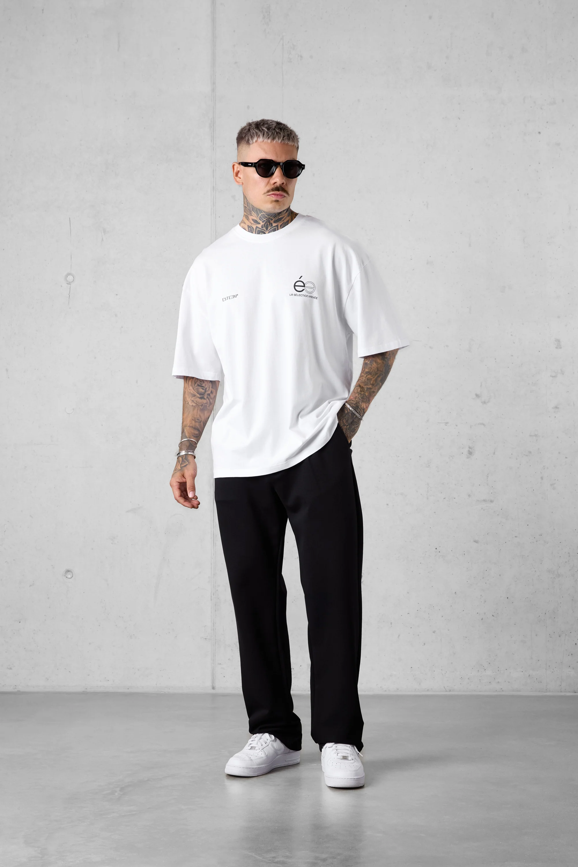 WHITE OPPOSÉ OVERSIZED TEE 2.0 - Image 2