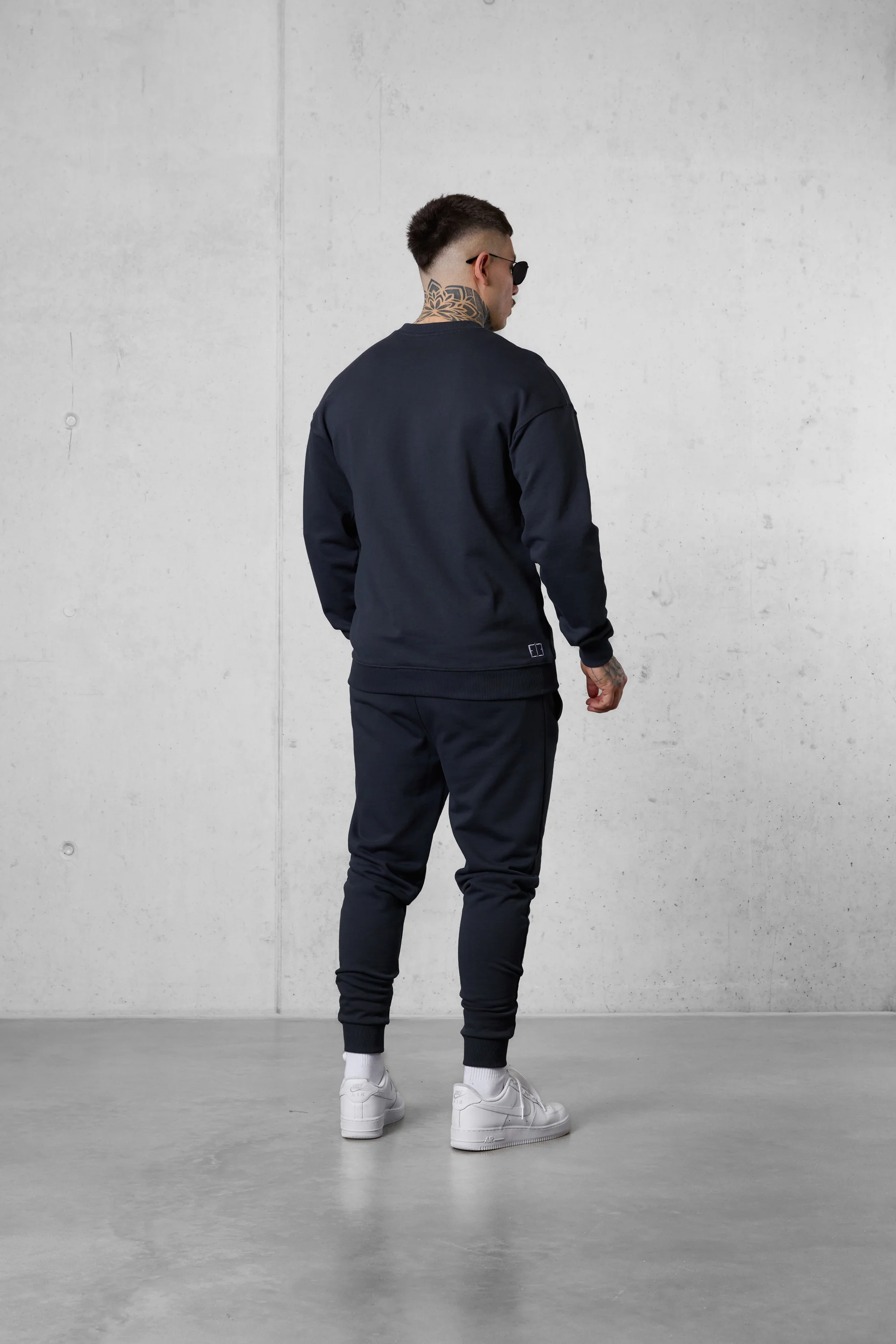 WOODLAND LETTERING SWEATER - Image 4